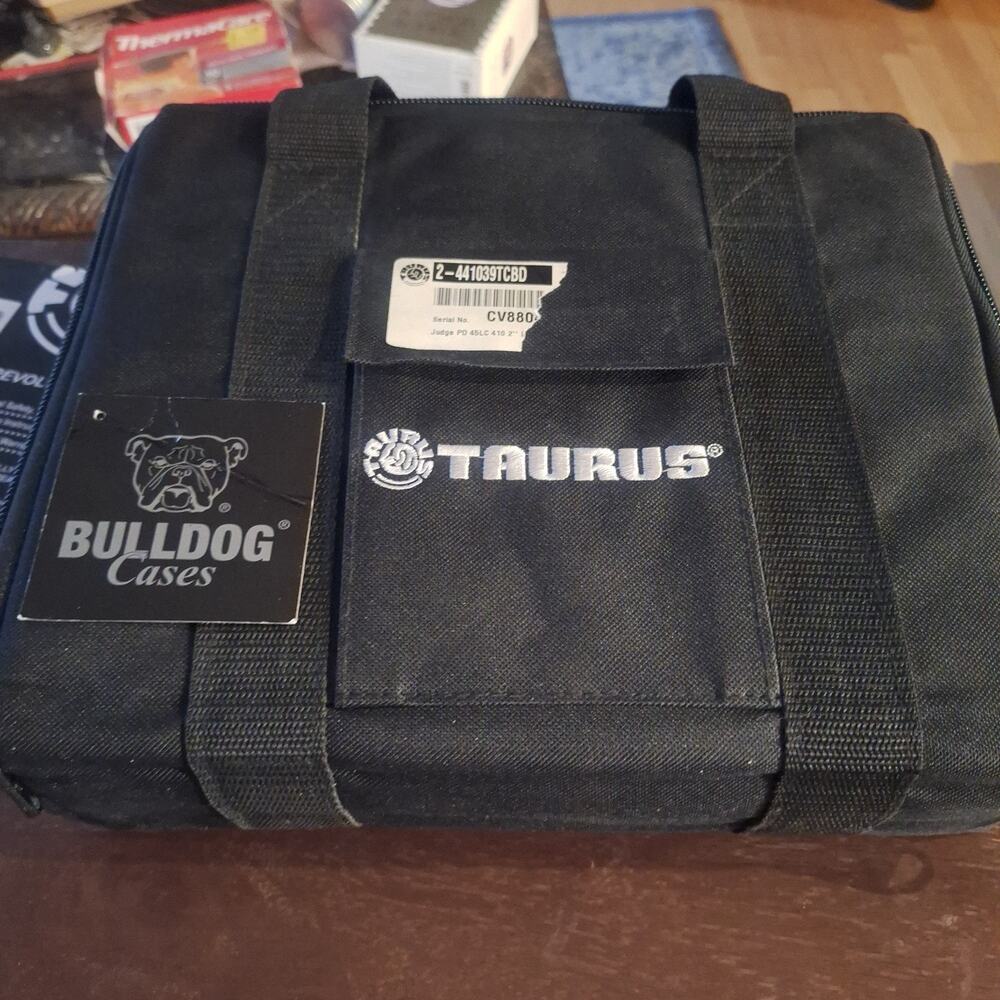 Factory Taurus Judge 2" PD Revolver Black Soft Case Range Bag w Holster And Grip